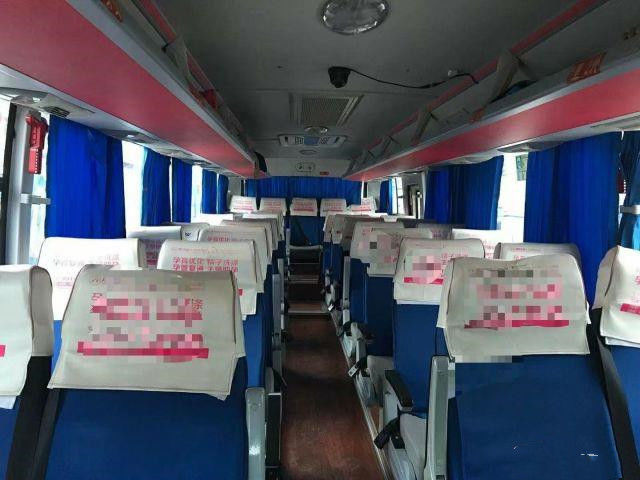 Ônibus usado baixo quilômetro usado tipo do passageiro do motor de Yuchai do chassi da bolsa a ar dos assentos do ônibus de excursão HFF6909 de Ankai 38 para África