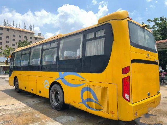 O motor usado da parte traseira do ônibus XMQ6110 de Kinglong usou o treinador Bus Double Doors 50 chassis da bolsa a ar do Euro IV dos assentos