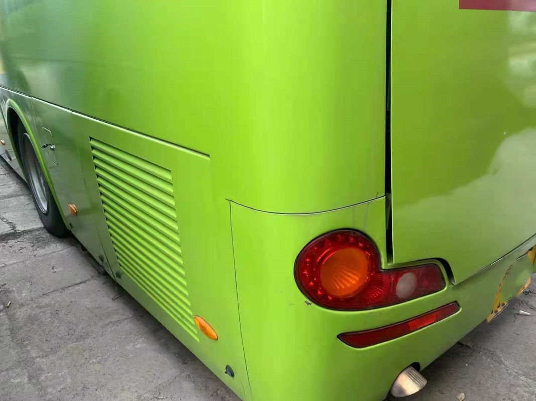 O ônibus usado XMQ6900 de Kinglong usou a direção esquerda do chassi de aço do Euro III do motor 180kw de Yuchai dos assentos do ônibus de excursão 39