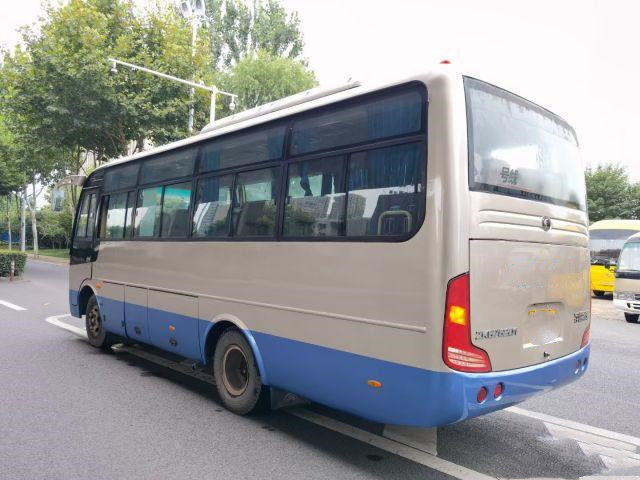 Yutong usado Mini Bus ZK6752D Yuchai Front Engine Good Passenger Coach 30 assentos 103kw