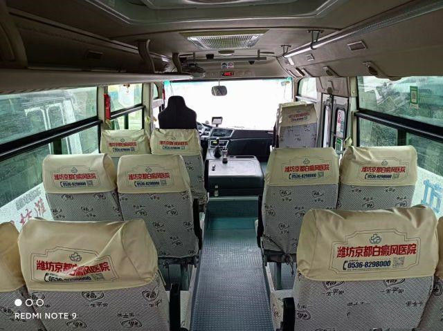 Os assentos usados do ônibus 22 de Dongfeng usaram o motor 96kw de Mini Bus EQ6660 Weichai boas condições de um quilômetro de 2020 anos baixas