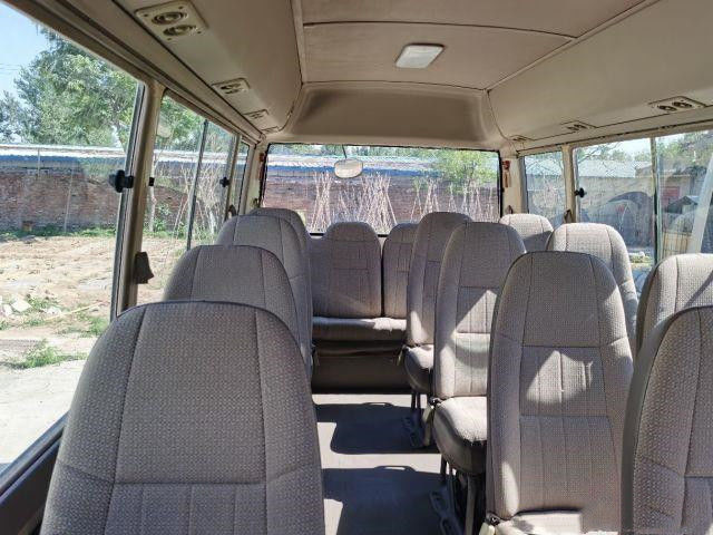 Gasolina luxuosa usada LHD 2017 das mesas dos assentos da pousa-copos 17-30 Seater de Toyota feita em Japão
