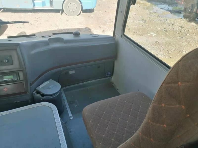 2010 ônibus usado de Yutong dos assentos do ano 19 ZK6608DM com Front Engine Used Coach Bus para o turismo