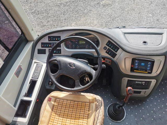 Ônibus mais altos usados de Toyota para assentos de Mini Car Kinglong Bus Coach XMQ6802 35 da condução à direita de Filipinas Hiace