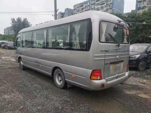 11 assentos treinam boas condições usadas origem de Bus Max Diesel Tank Engine Dimensions Hyundai Mini Bus CHM6710