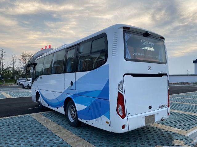 A segunda mão Kinglong usou o treinador Bus 36 assentos que a movimentação manual da mão esquerda transporta o tipo XMQ6829