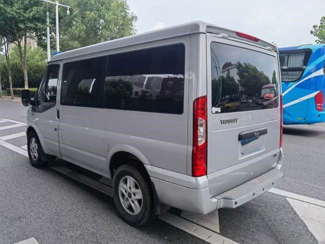 Veículo comercial Mini Bus Diesel Engine usado elétrico de Van de passageiro 7-Seater do tipo de China Lhd New Energy