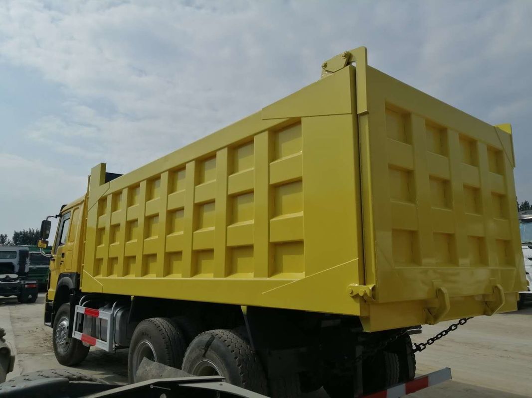 Caminhão basculante usado 6x4 Tipper Trucks Sale do caminhão basculante SINOTRUK HOWO em Gana para o caminhão basculante usado barato da venda