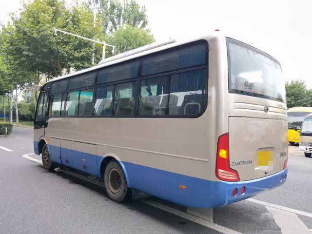 2014 o ônibus usado do ano 30 assentos usou o ônibus ZK6752D de Yutong com Front Engine Used Coach Bus para o turismo