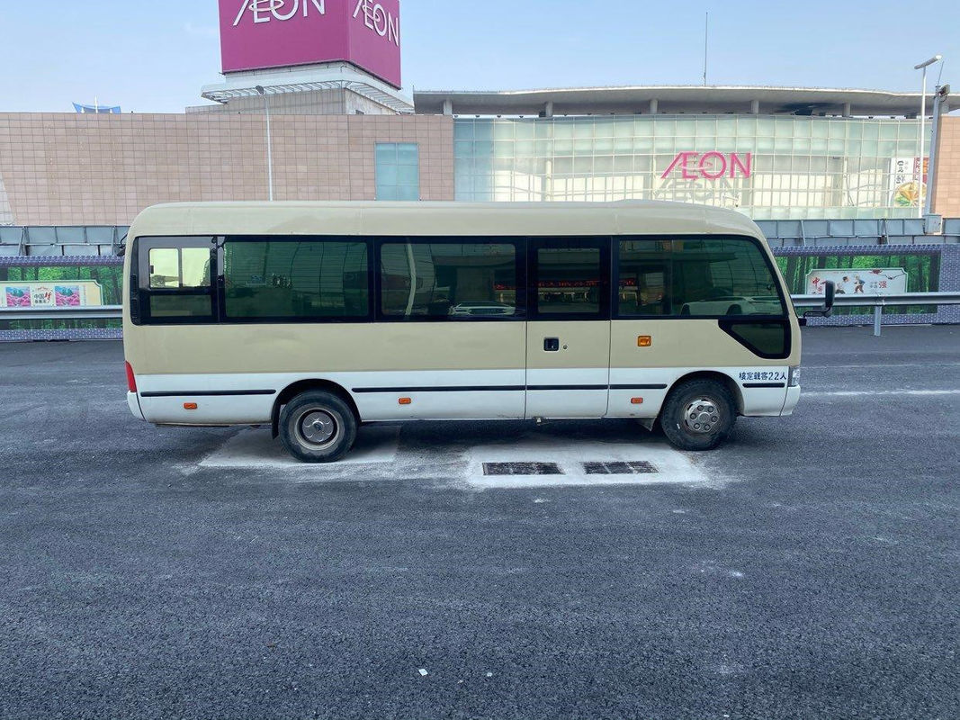 22 assentos direção da mão esquerda de 2012 anos usaram o motor de gasolina do ônibus 2TR da pousa-copos de Toyota