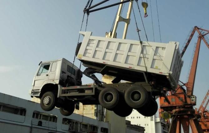 Caminhão basculante brandnew de HOWO 8x4 371HP 25CBM para o transporte de mineração