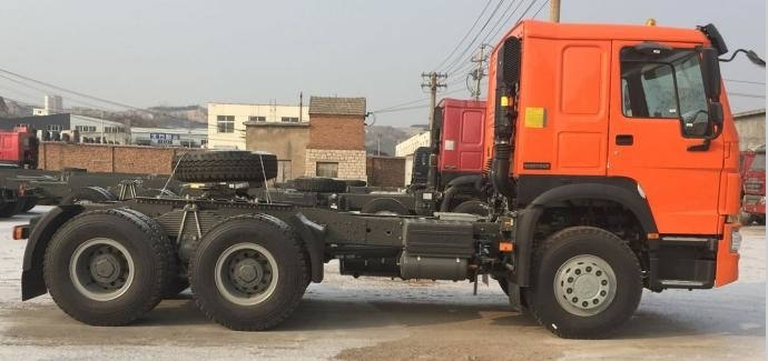 Novo caminhão do trator do modo da movimentação do caminhão 6x4 do trator de HOWO 371HP