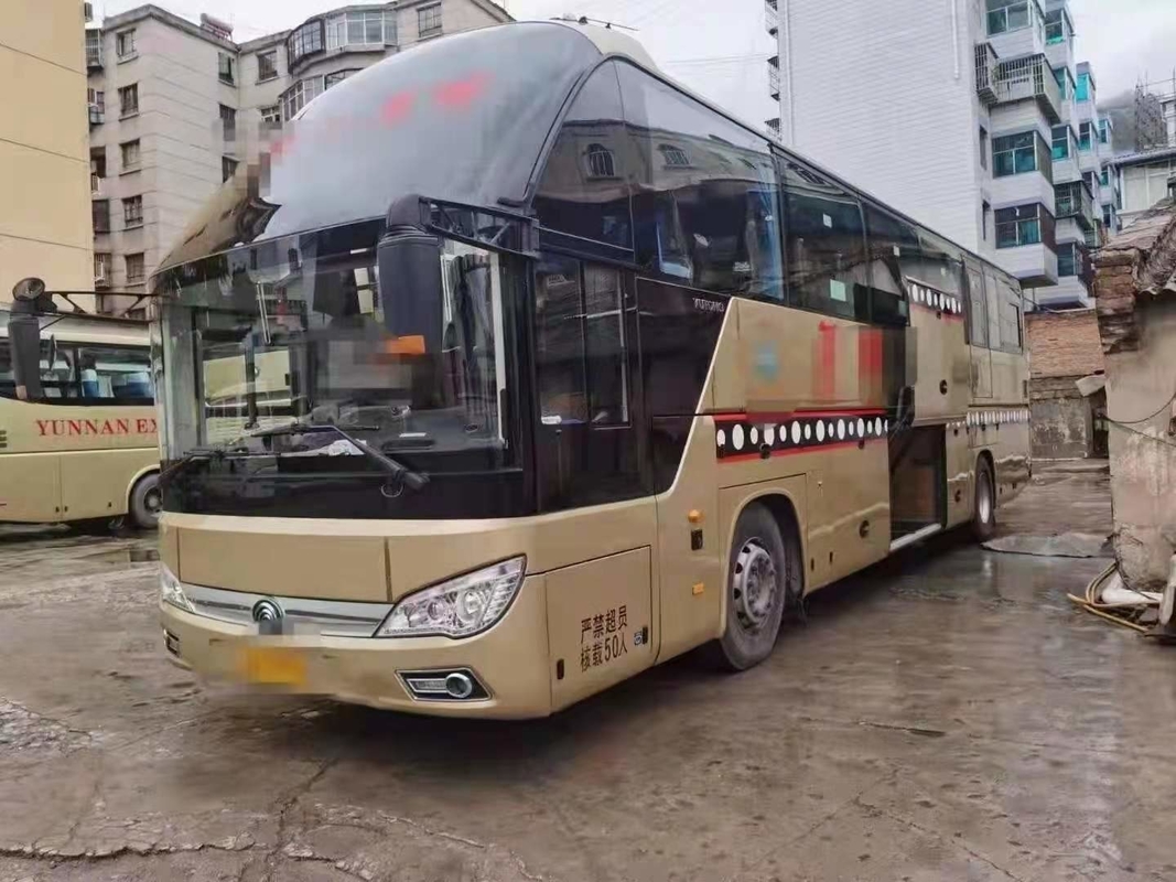 O ônibus usado 2018 anos Yutong usou a cor dourada diesel do A/C do apoio do ônibus Zk6122 50 Seat Lhd da viagem