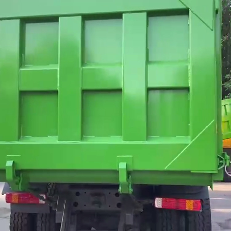 Mão usada Howo do modo segundo da movimentação do caminhão 8x4 de Howo Sinotruk Drump 375 cavalos-força Tipper Truck