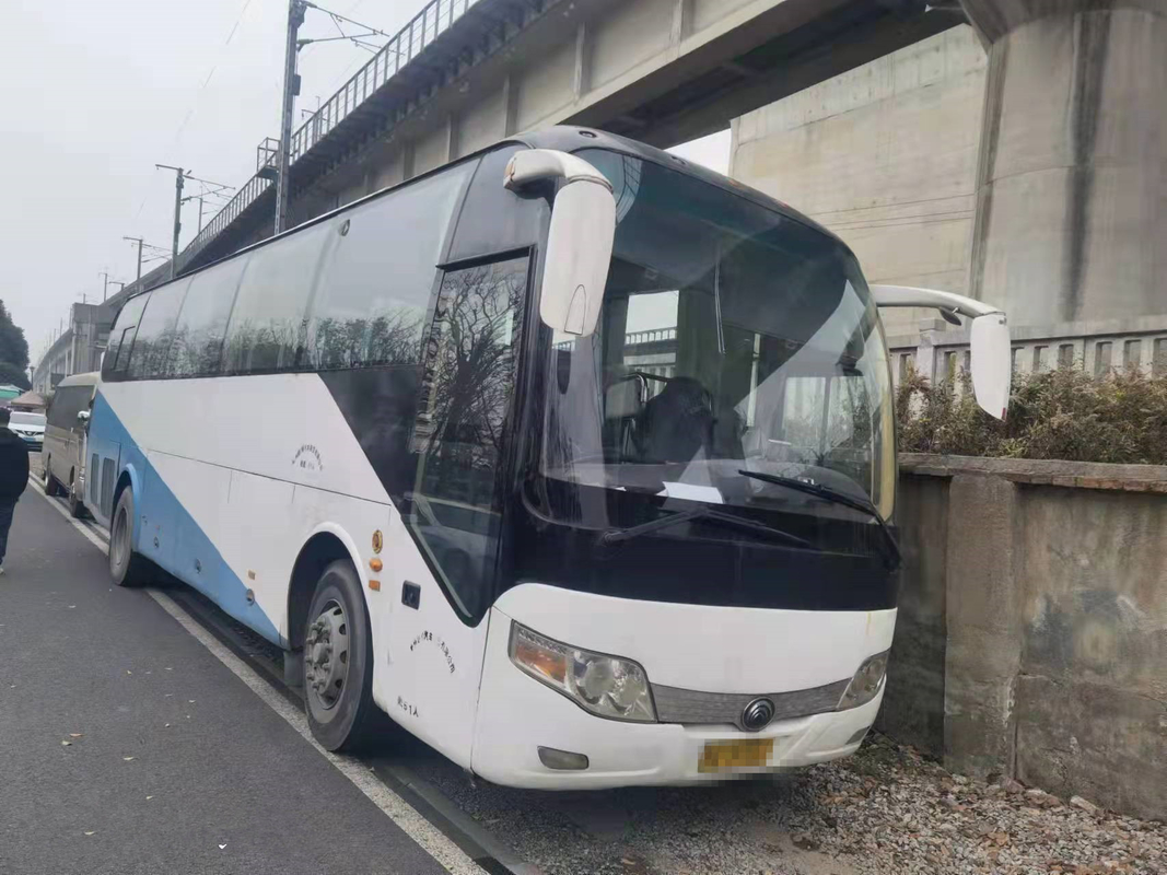 51 treinador usado ônibus usado assentos Bus de Yutong ZK6110 2010 anos que dirigem os motores de diesel de RHD