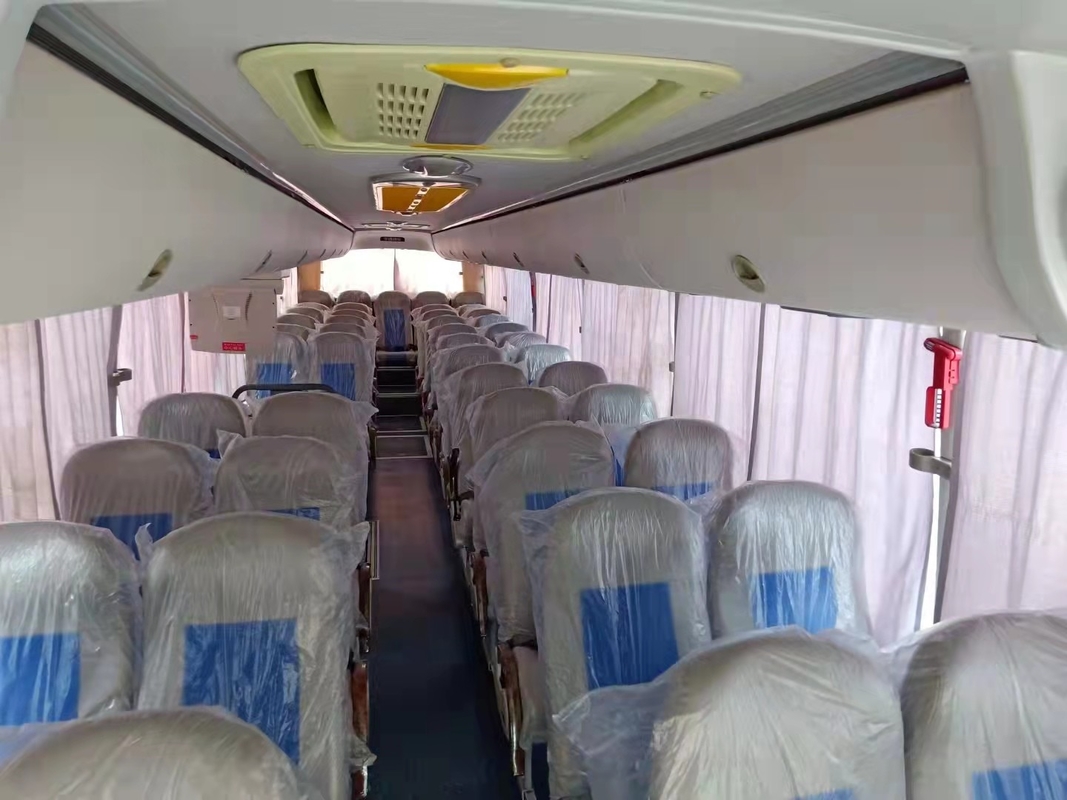 52 ônibus usado assentos de Bus Used Yutong ZK6127 do treinador 2015 direção do motor diesel RHD do ano