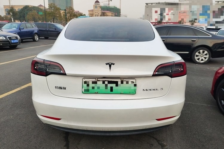 Assentos de alta velocidade das rodas do sedan 4 dos carros do veículo elétrico de New Energy 5 4 portas