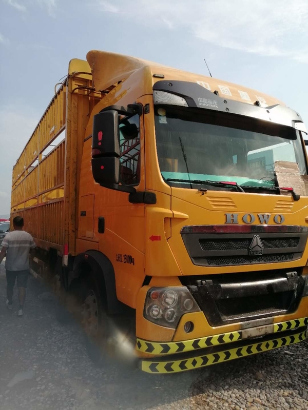 A única fileira 280HP usou o caminhão leve de mão do caminhão basculante 6*2 T5G segundo da carga