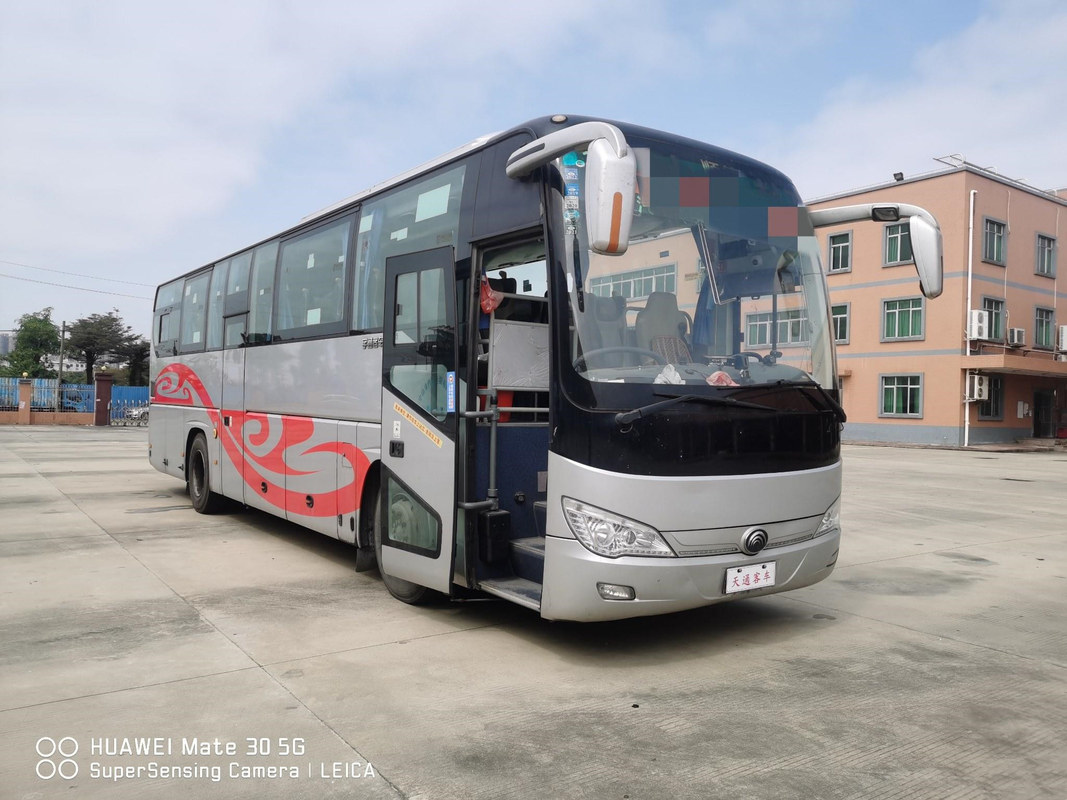 Yutong usou a disposição do ônibus 2+2 da mão WP.7 Passanger de Seater segundo do ônibus de excursão 48