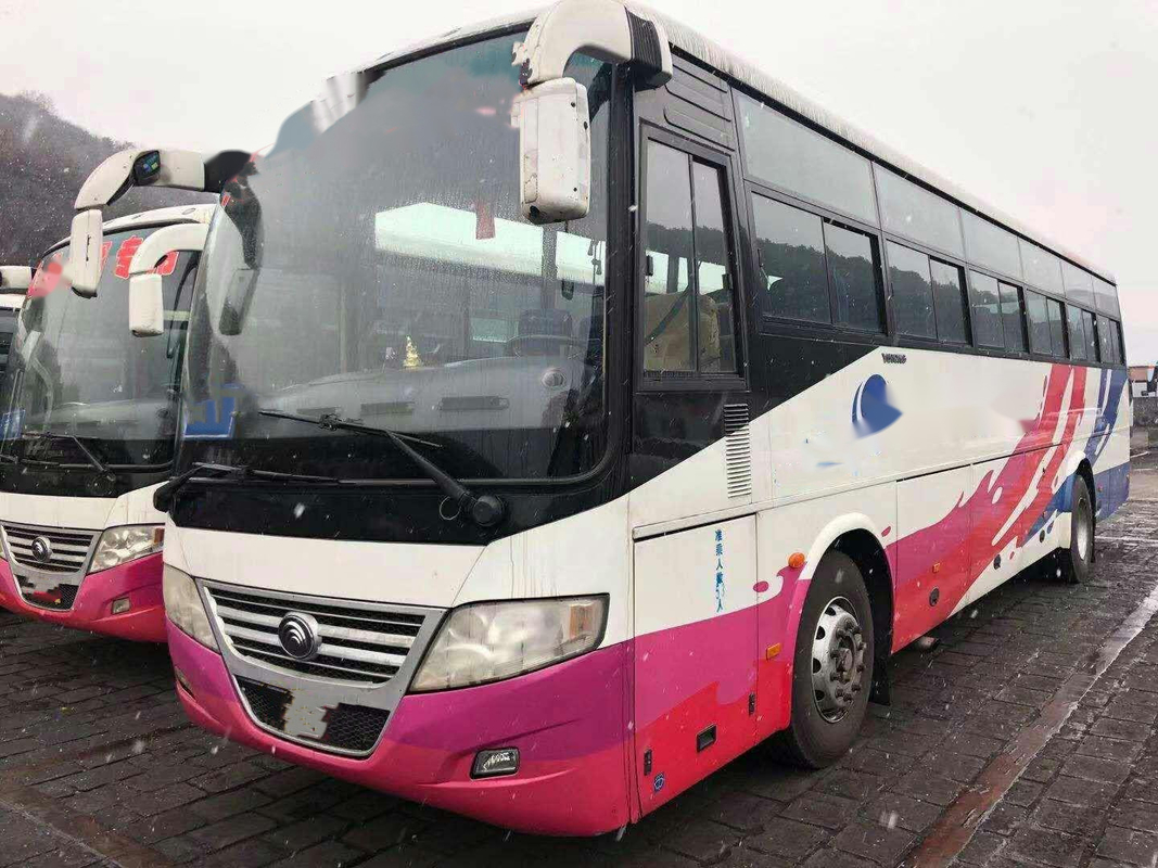 A cidade usada do passageiro da excursão de Yutong ônibus interurbanos longos de segunda mão transporta o treinador diesel usado Buses de LHD