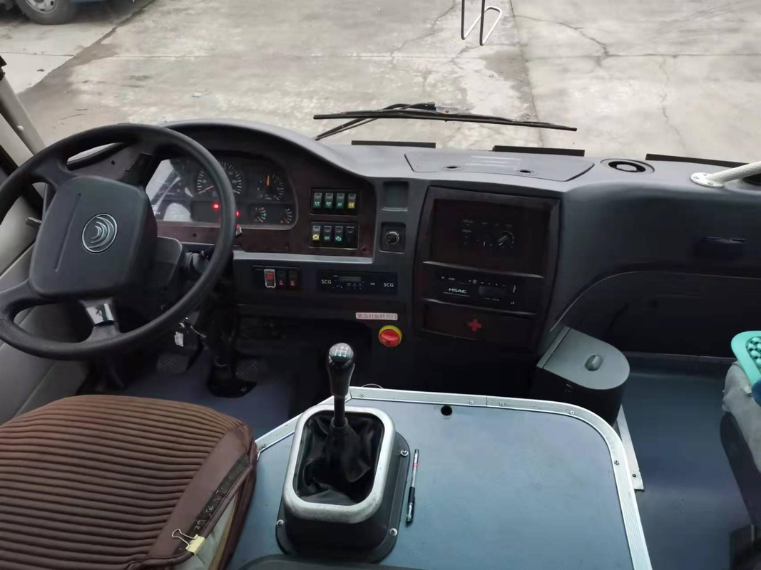 Yutong usou passageiros da cidade transporta 118 quilowatts LHD que diesel os 31 assentos urbanos entregam em segundo ônibus de excursão