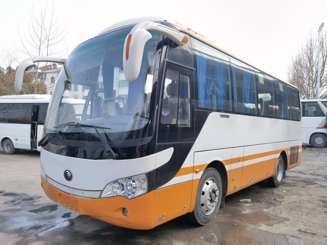 Yutong luxuoso de segunda mão transporta 24-35 assentos que públicos diesel usados a cidade transporta LHD usou o treinador Buses In 2014 anos