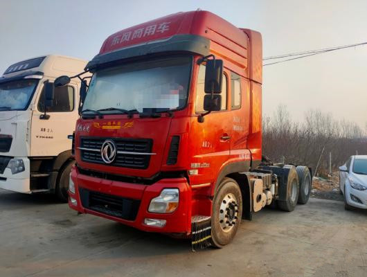 O trator usado 420hp do caminhão usou a cabeça 6*4 50tons do trator para o caminhão do trator da venda