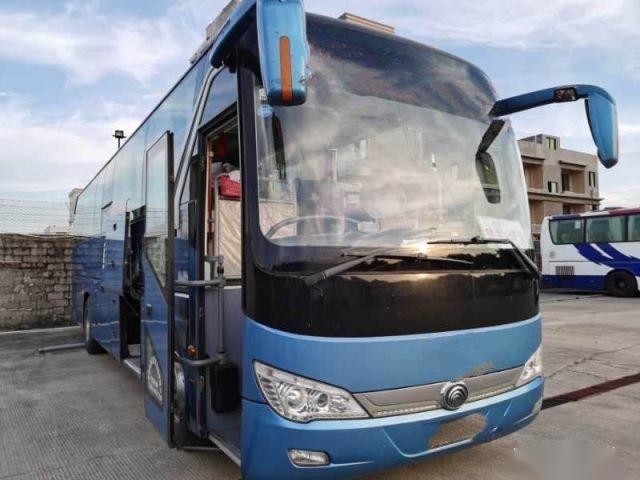 Motor traseiro das portas esquerdas esquerdas da direção dois do ônibus da mão de Yutong 49 Seat ZK6110 ò da direção
