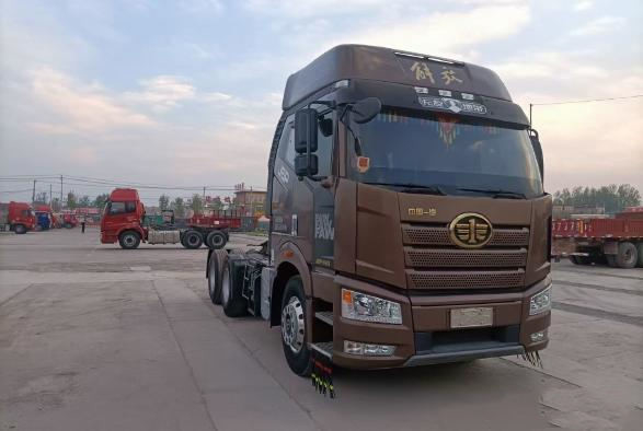 O motor 460hp do caminhão 6*4 Xichai do trator de FAW J6P usou o caminhão LHD/RHD do cavalo