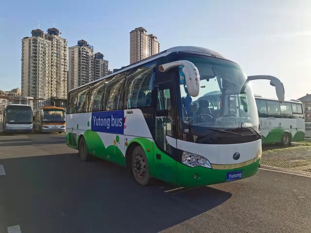 2014 ônibus usado ZK6908 de Yutong do ano 39 assentos para o treinador usado venda Bus LHD nas boas condições
