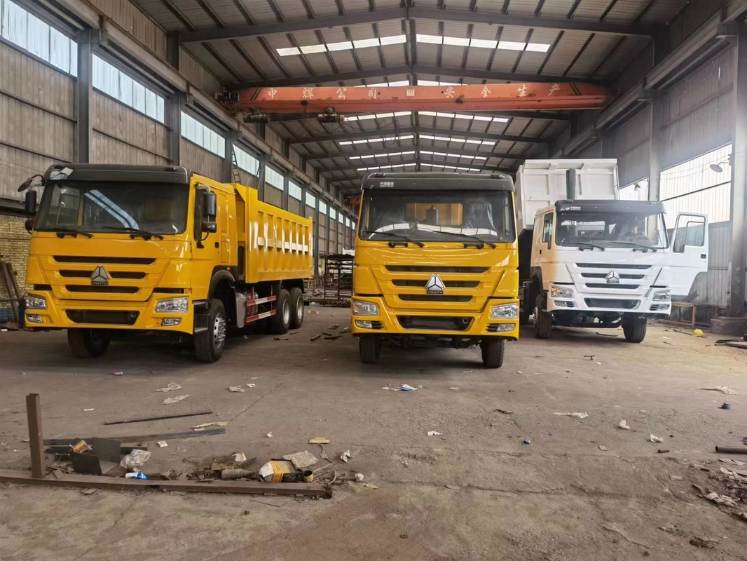 6*4 8*4 da esquerda à direita que dirige o descarregador usado da movimentação da mão de Tipper Truck 371/375hp segundo