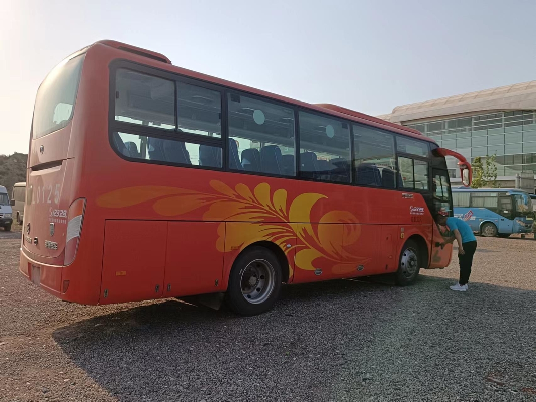 Os motores diesel usados assentos do ônibus de 2014 anos 33 Zk6808 Yutong treinam a direção de Bus With LHD