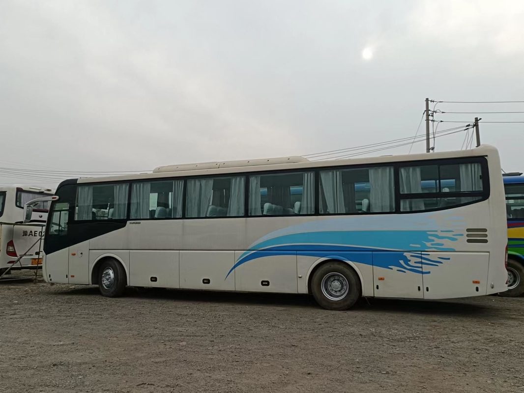2015 anos 65 Seater usaram o ônibus ZK6127 de Yutong usaram a condução à direita do motor da parte traseira do ônibus 310kw do passageiro