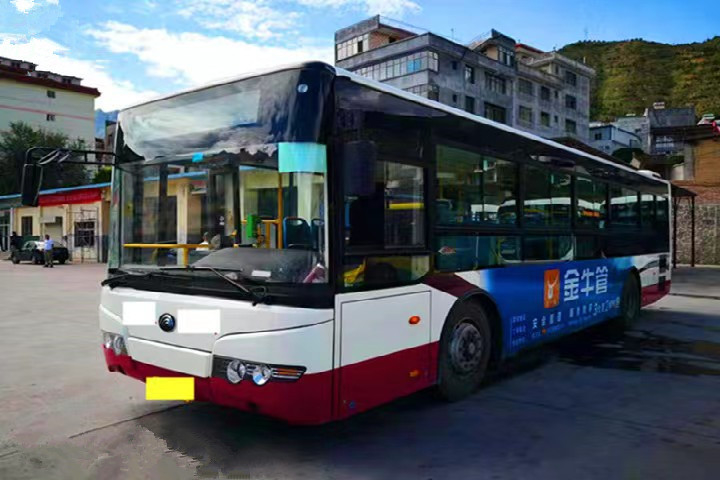 32 o ônibus usado Zk6105 de /92 assentos Yutong usou o ônibus da cidade para o motor diesel de transporte público