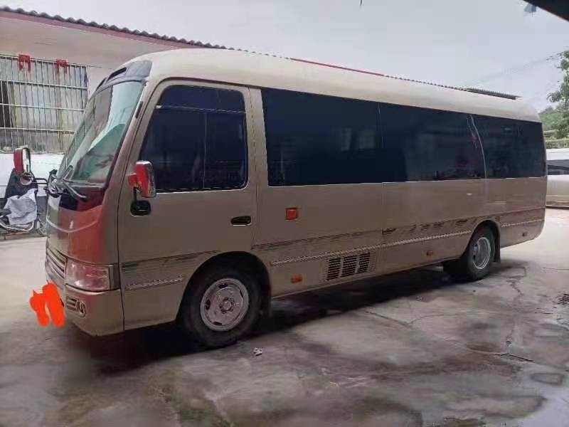 A pousa-copos 23-29seats de Toyota usou o ônibus 1HZ/15B quatro da pousa-copos/seis cilindros 2014-2018