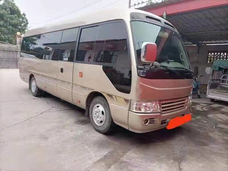 A pousa-copos 23-29seats de Toyota usou o ônibus 1HZ/15B quatro da pousa-copos/seis cilindros 2014-2018