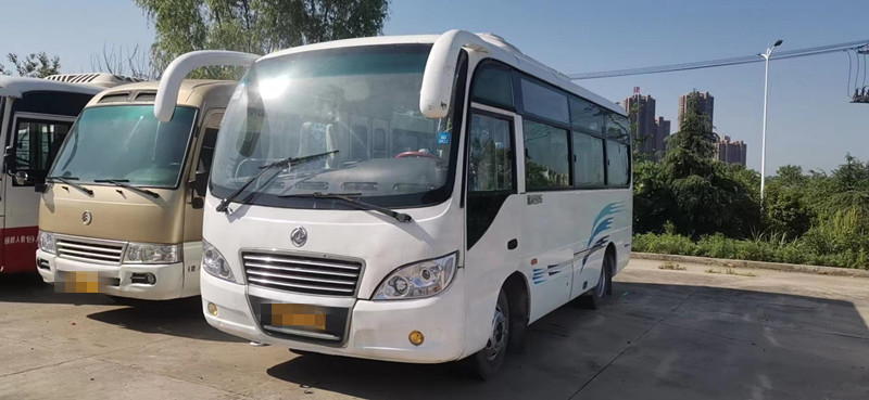 2016 mão usada assentos Dfac Mini Bus Left Hand Drive do ônibus segundo do ano 19 nenhum eixo do acidente 2