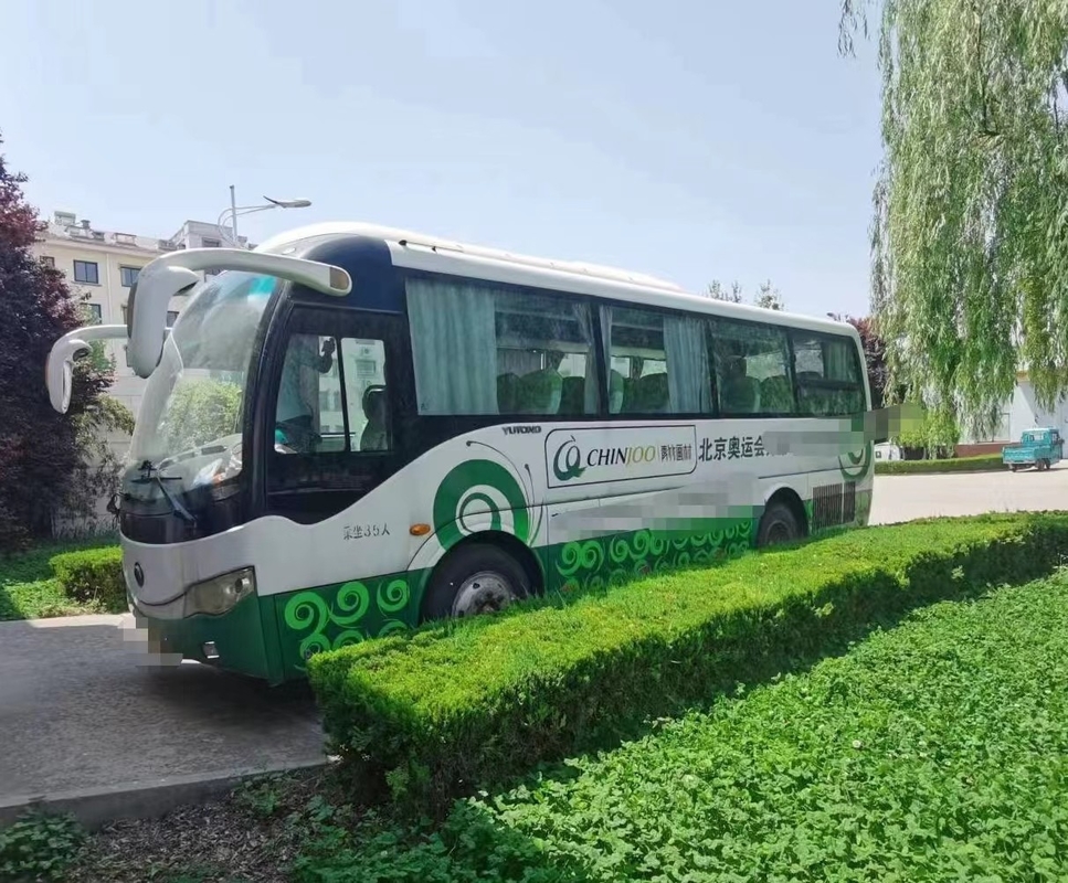 Ônibus usado 35 assentos ZK6809 de Yutong para a direção usada venda de Mini Bus LHD com preço barato