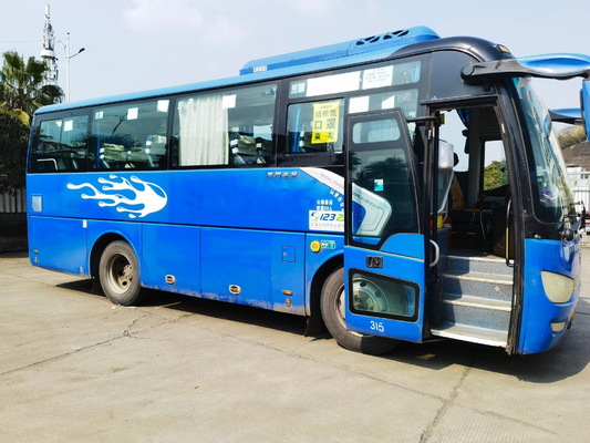 ônibus dourado do motor da parte traseira de Dragon Mini Bus Vehicle Tourist XML6807 da disposição 30seats 2+2