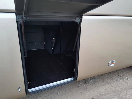 Os assentos Yutong usado Zk6118 de 2013 anos 47 não transportam com a porta dobro do condicionador de ar nenhum acidente