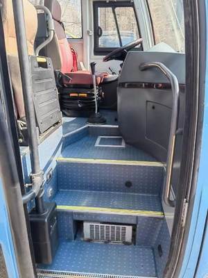2015 anos 35 Seater usaram KLQ6898 um treinador mais alto Bus LHD que dirige o motor diesel nenhum acidente