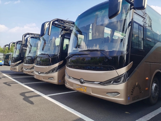 Os ônibus luxuosos usados 50 assentam a mão Youngtong ZK6117 do distribuidor segundo da água de Champagne Color Middle Passenger Door
