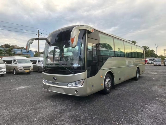 Ônibus usado para venda 49 lugares folha primavera 2016 ano porta média Yutong ZK6115