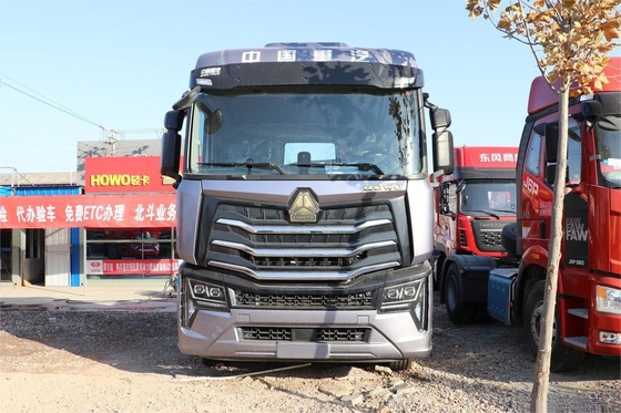 HOWO Caminhão Pesado Trator Deflector de telhado alto 6X4 Diesel 16 marchas 480 cavalos de potência Nacional VI