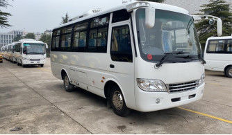 Minibus de direção direita 21 lugares China Coaster Bus Euro 3 Motor diesel 3000cc Capacidade NOVA