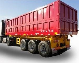 A carga útil de 35 toneladas usou semi caminhões, uma operação manual de 3 reboques da mão dos eixos òs