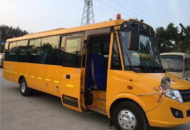 Ônibus escolar amarelo velho de DONGFENG, grande modelo usado do ônibus LHD do treinador com 56 assentos