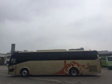 Assentos novos do ônibus 50 de uma promoção de 2020 anos na largura Yutong SLK6126 do ônibus do estoque 2550mm