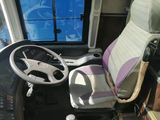 O motor traseiro usado dos assentos da condução à direita 55 do tipo ZK6127 de Yutong do ônibus de excursão usou o treinador Bus Double Doors