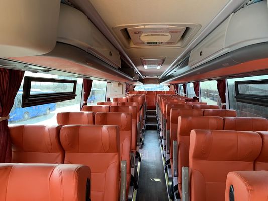 Do compartimento grande novo das portas dobro dos assentos do ônibus 56 do ônibus LCK6128 de Zhongtong motor traseiro usado